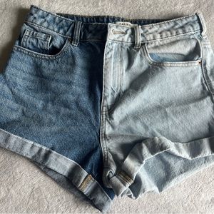 Mom shorts Color blocked denim shorts by Pacsun size 28